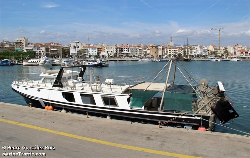 MARINA FLAIRA