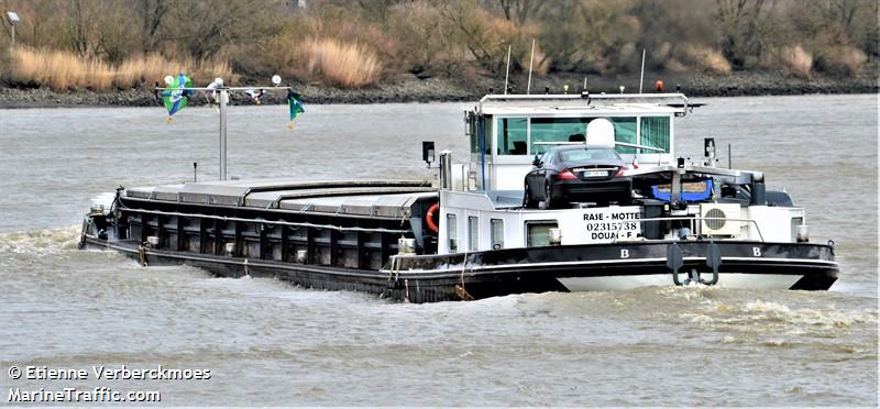 RASE-MOTTE