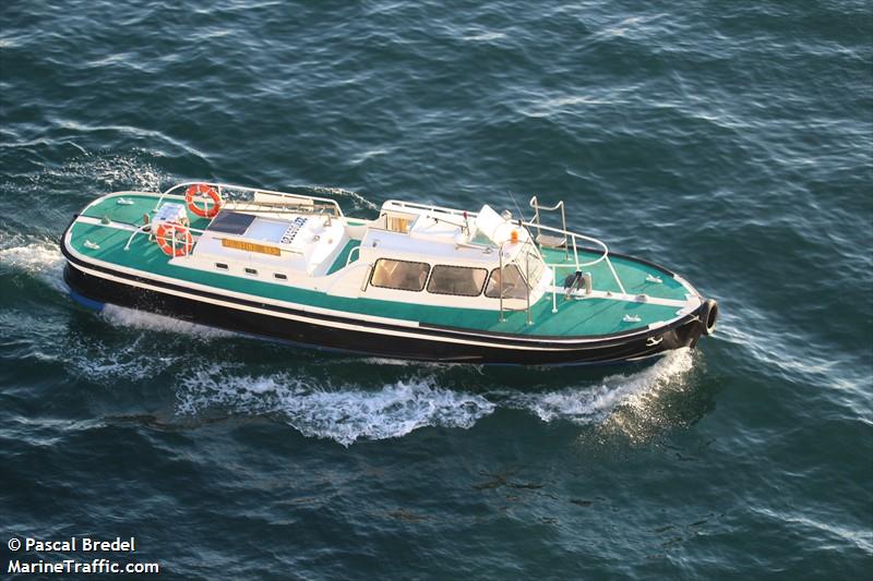 PILOT BOAT 193