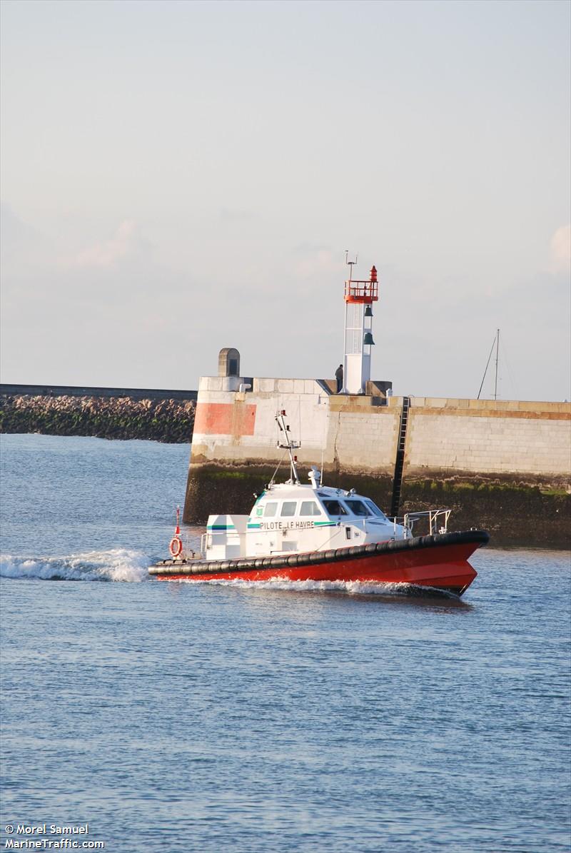 LH PILOT ST CECILE