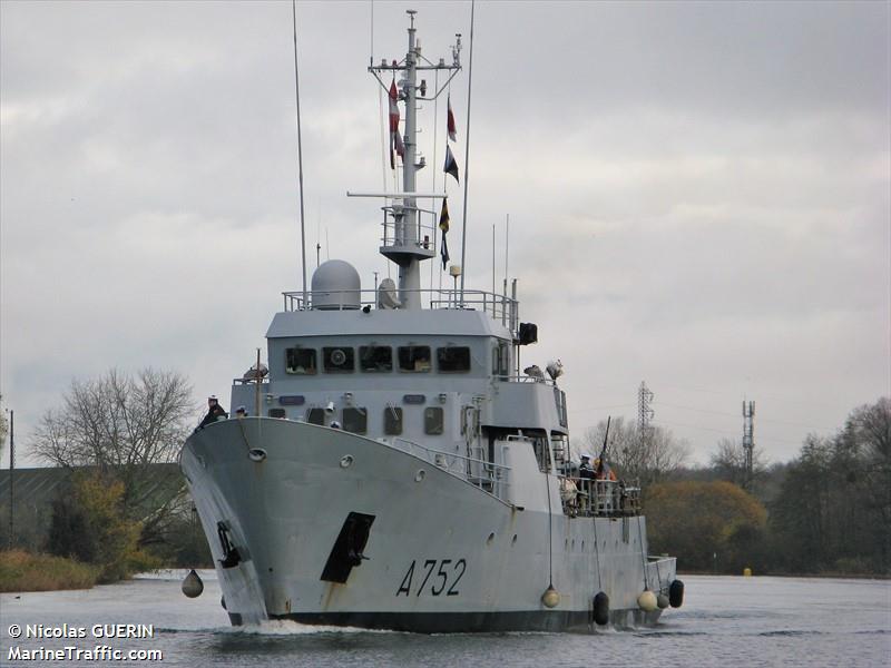 FRENCH WARSHIP GPR