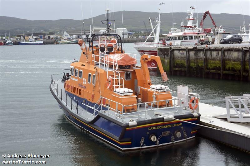RNLI LIFEBOAT 17-44
