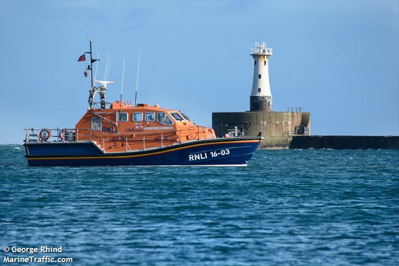 RNLI LIFEBOAT 16-03