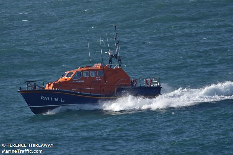 RNLI LIFEBOAT 16 13