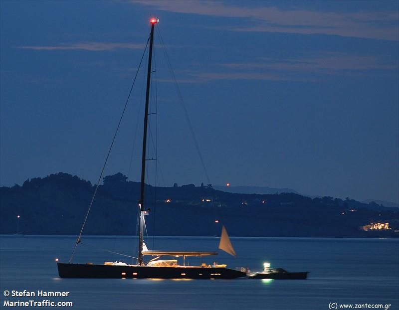 S/Y ESENSE
