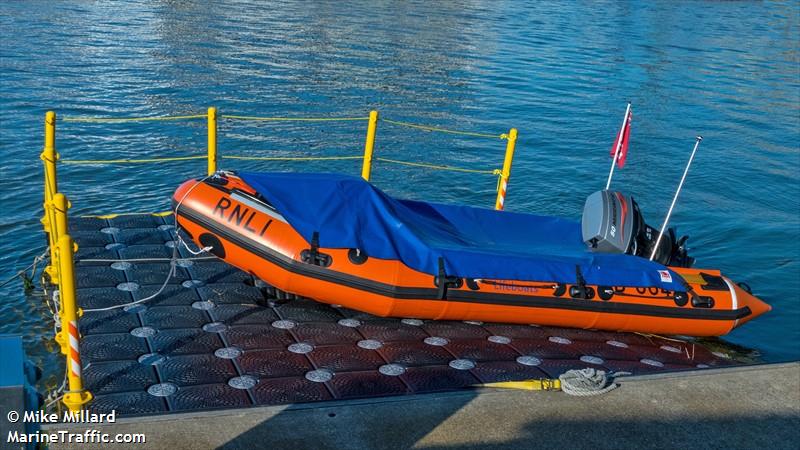 RNLI LIFEBOAT D-804