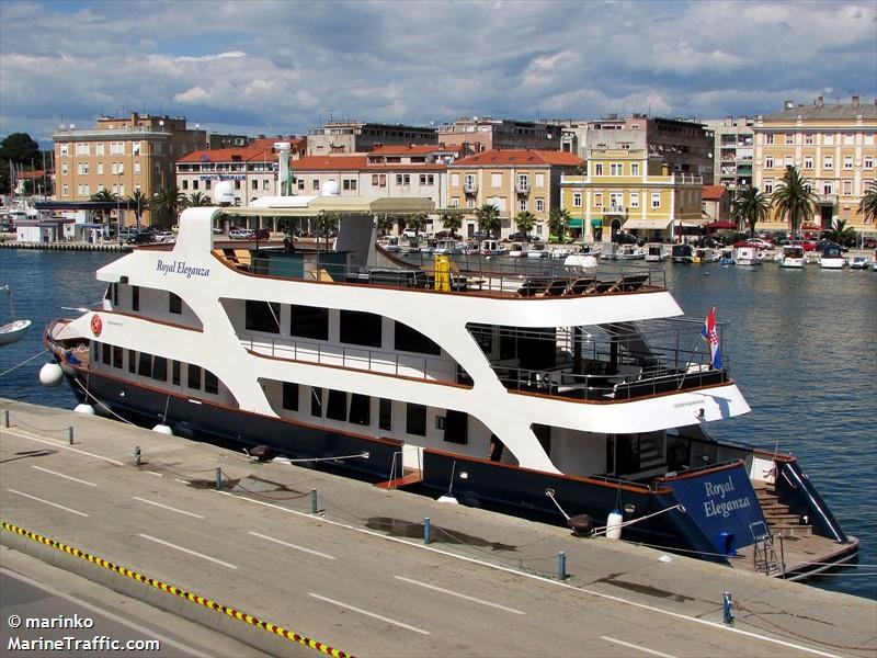 PEREGRINE DALMATIA