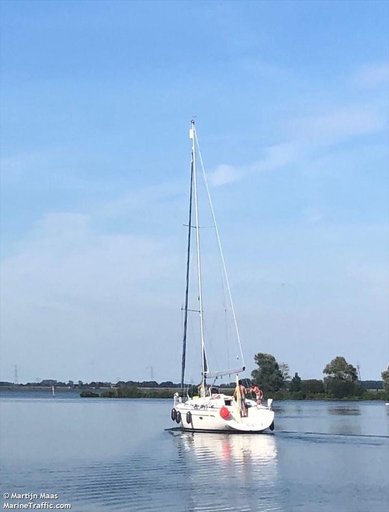 ONE FOOT ISLAND