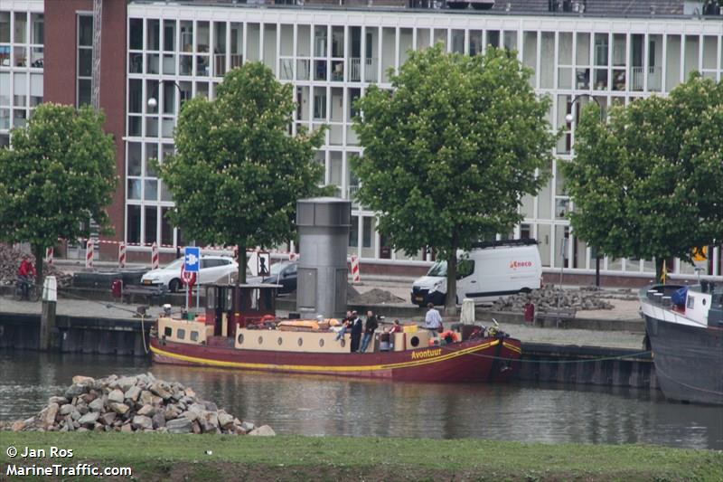 AVONTUUR