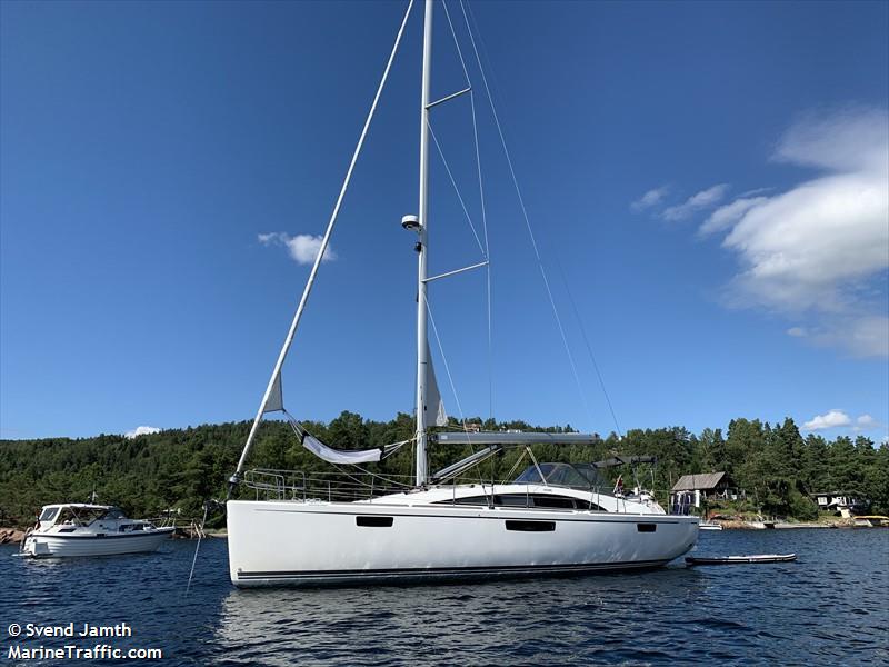LADY AURORA II