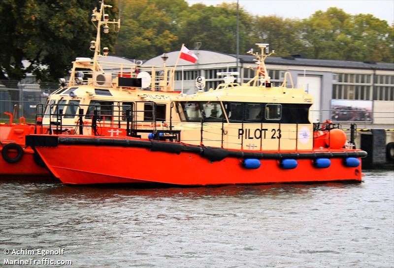 PILOT 23