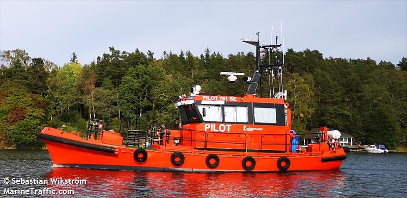 PILOT 751 SE