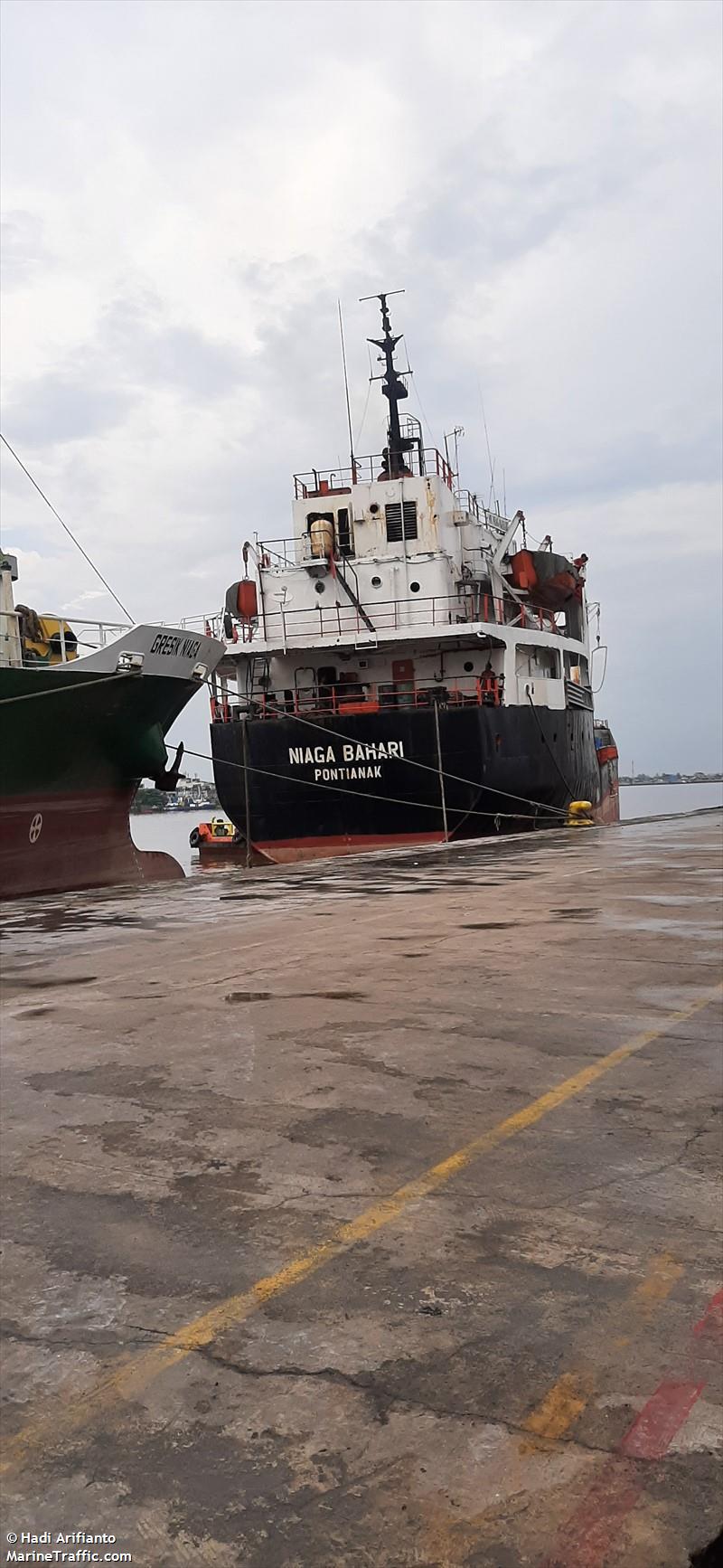 NIAGA BAHARI