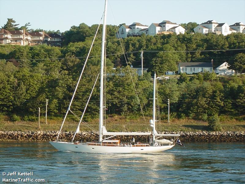 SY BEQUIA