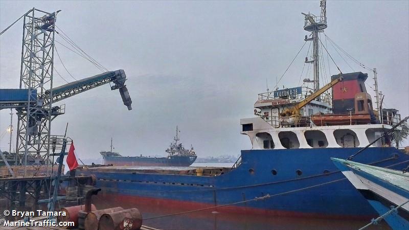 MV XUYEN A 18