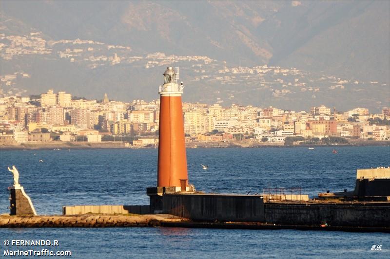 E1646 MOLO SAN VINCE