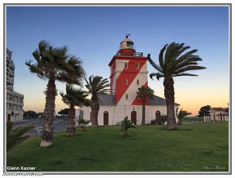 GREEN POINT
